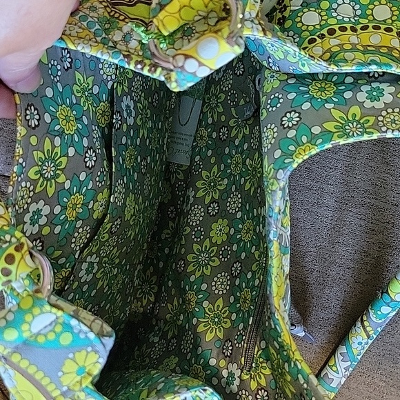 Vera Bradley Large Hobo - Picture 4 of 7